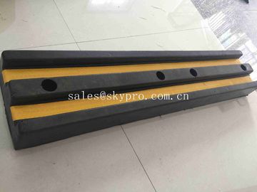 1000 * 190 * 90mm Molded Rubber Products Yellow Rubber Collision Proofbar