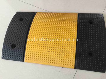 Triped High Reflective Molded Rubber Products Recyclable Rubber Speed Hump