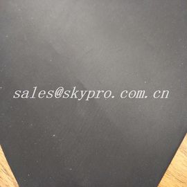 Custom Wear Resistant Hypalon Rubber Sheet Neoprene Fabric Roll , Hardness 68±5