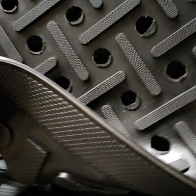 Factory Sale Anti-Fatigue Horse/Cow/Dairy Cow Rubber Mats with Holes Premium Rubber Sheets