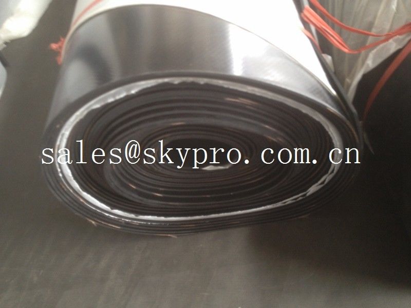 Impact resistant SBR rubber sheet roll with fabric insertion reinforcement