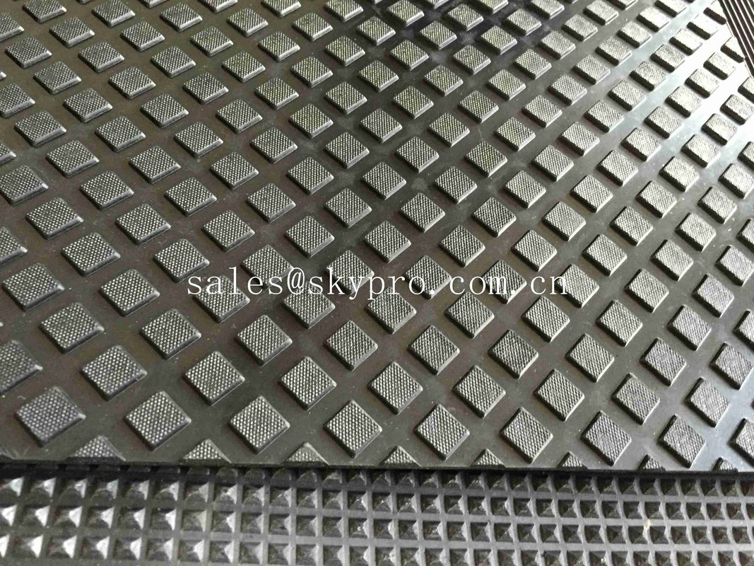1.5m Max Wide Durable Rubber Mats , Sublimation Solid Square Rubber Flooring Matting