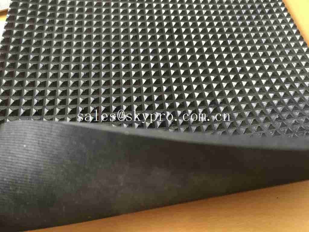 Black Neoprene Rubber Sheet Roll With Continuous Diamond Field Design