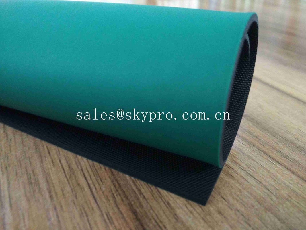 Thin 2mm Green Workbench Table ESD Rubber Mats Natural Rubber Material For Production Line